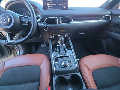 2025 Mazda CX-5 — photo 13 view