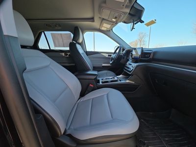 2021 Ford Explorer — photo 15 view