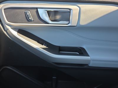 2021 Ford Explorer — photo 21 view