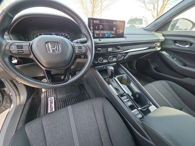 2023 Honda Accord Hybrid — photo 12 view