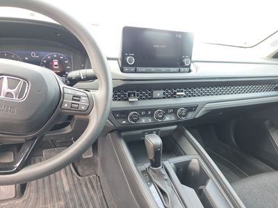 2023 Honda Accord Sedan — photo 13 view