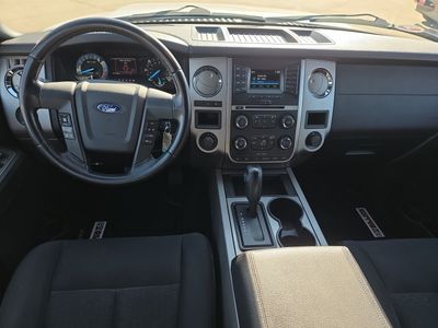 2017 Ford Expedition — photo 12 view