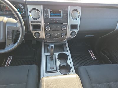 2017 Ford Expedition — photo 13 view