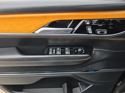 2022 Jeep Grand Wagoneer - Photo 20