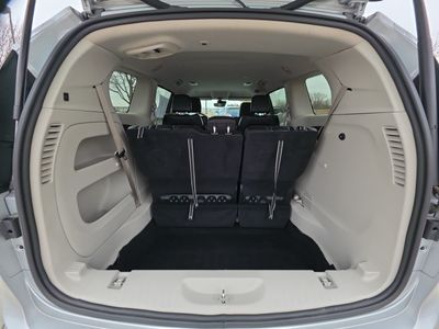 2024 Chrysler Pacifica — photo 17 view