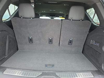 2025 GMC Yukon — photo 17 view