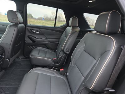 2022 Chevrolet Traverse - Photo 18
