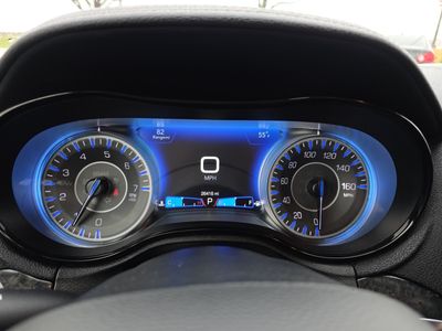 2023 Chrysler 300 - Photo 10