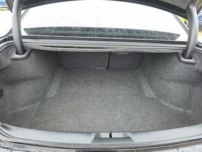 2023 Chrysler 300 - Photo 17