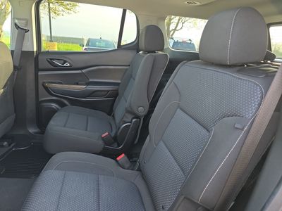 2022 GMC Acadia - Photo 18