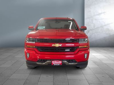 2018 Chevrolet Silverado 1500 - Photo 2
