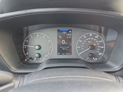 2024 Toyota Corolla Cross — photo 10 view