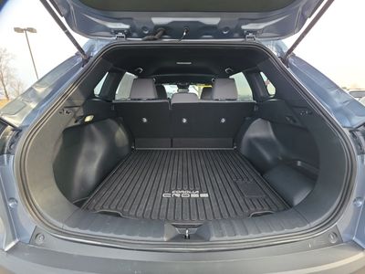 2024 Toyota Corolla Cross — photo 17 view