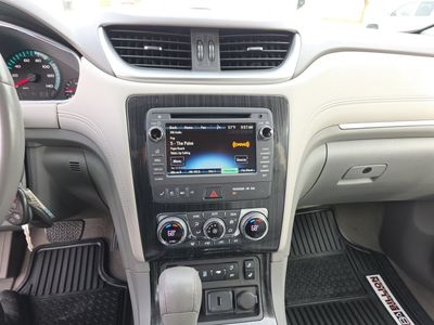 2017 Chevrolet Traverse — photo 11 view