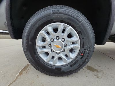 2026 Chevrolet Silverado 3500HD - Photo 13