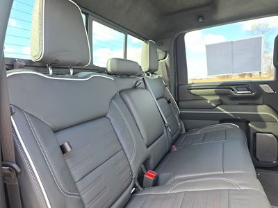 2025 GMC Sierra 2500HD — photo 27 view