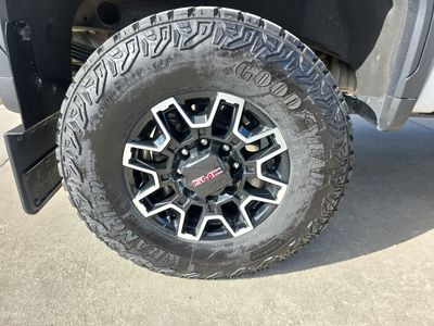 2025 GMC Sierra 2500HD — photo 31 view