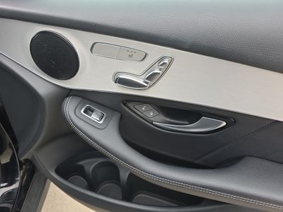 2019 Mercedes-Benz GLC - Photo 21