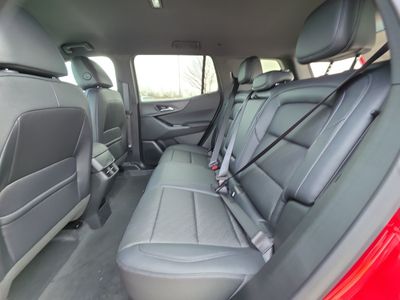 2026 Chevrolet Equinox — photo 18 view