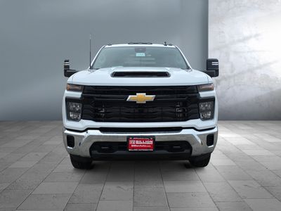 2025 Chevrolet Silverado 3500HD CC - Photo 2