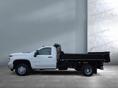 2025 Chevrolet Silverado 3500HD CC - Photo 3
