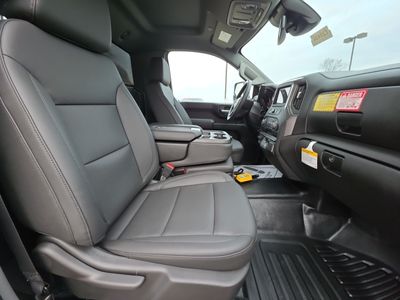 2025 Chevrolet Silverado 3500HD CC - Photo 14