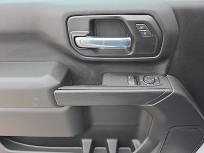 2025 Chevrolet Silverado 3500HD CC - Photo 18
