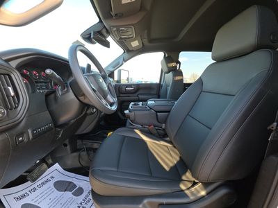 2026 Chevrolet Silverado 3500HD - Photo 9