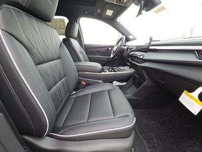2026 Buick Enclave — photo 15 view