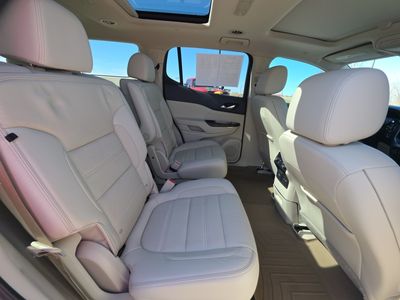 2020 GMC Acadia — photo 14 view