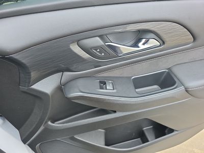 2023 Chevrolet Traverse - Photo 21