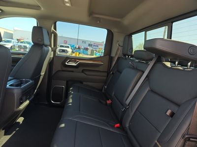 2026 Chevrolet Silverado 1500 — photo 18 view