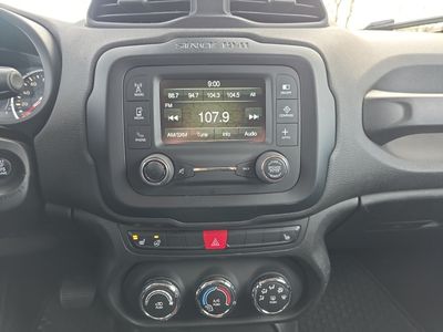 2017 Jeep Renegade - Photo 11