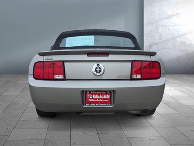2008 Ford Mustang — detail view