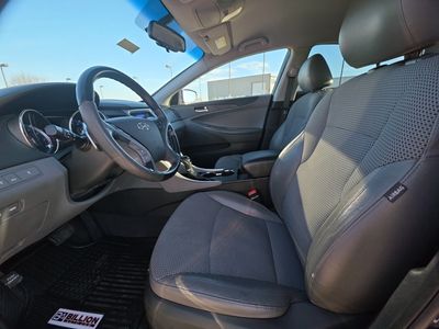 2012 Hyundai Sonata — photo 9 view