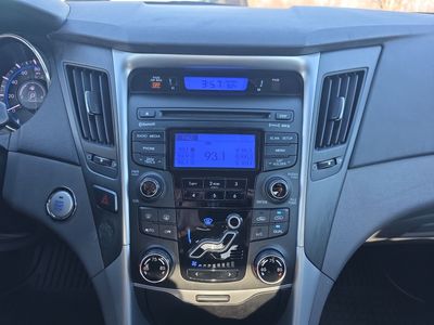 2012 Hyundai Sonata — photo 11 view