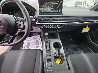 2026 Honda Civic Hatchback Hybrid — photo 13 view