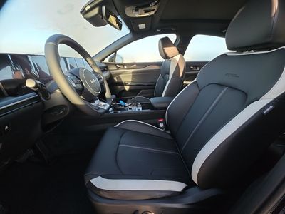 2026 Kia K5 - Photo 13