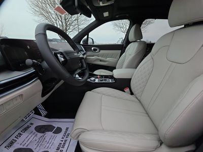 2026 Kia Sorento Hybrid — photo 9 view