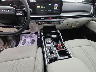 2026 Kia Sorento Hybrid — photo 13 view