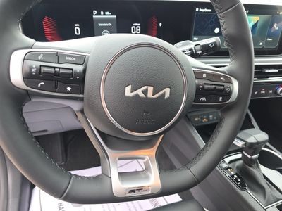 2026 Kia K5 - Photo 19