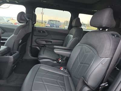2027 Kia Telluride - Photo 18