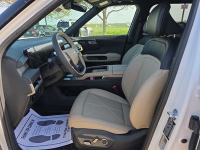 2027 Kia Telluride Hybrid - Photo 9