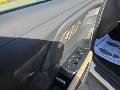 2027 Kia Telluride Hybrid - Photo 20