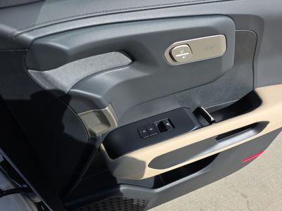2027 Kia Telluride Hybrid - Photo 21