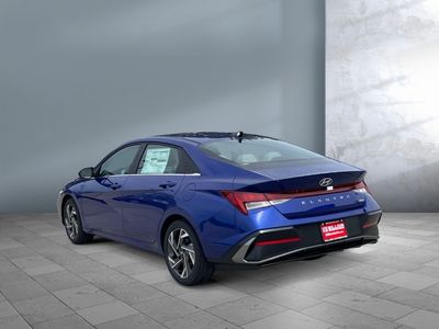 2025 Hyundai Elantra Hybrid - Photo 4