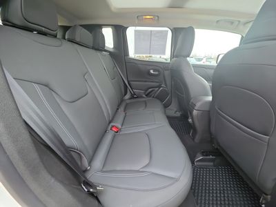 2023 Jeep Renegade - Photo 14