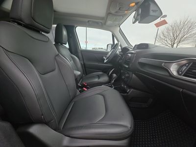 2023 Jeep Renegade - Photo 15
