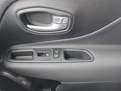 2023 Jeep Renegade - Photo 21