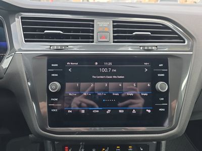 2022 Volkswagen Tiguan - Photo 11